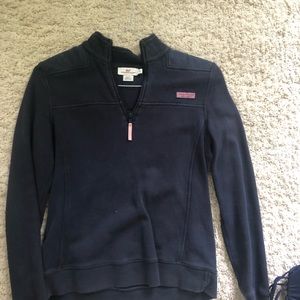 Vineyard vines sweatshirt